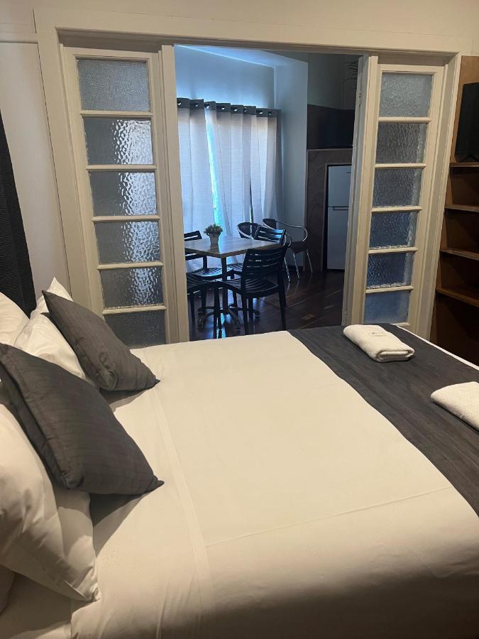 Gin Gin Budget Accommodation Экстерьер фото
